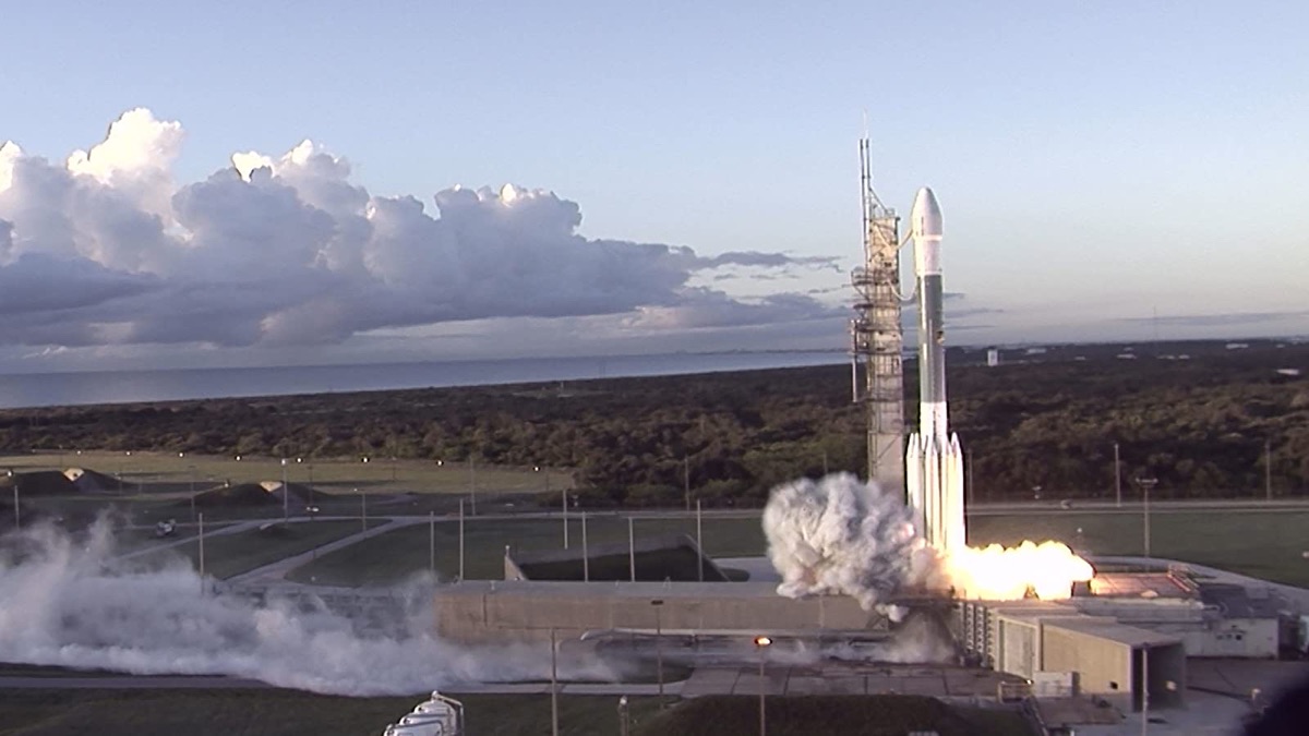 Dawn Spacecraft Launch