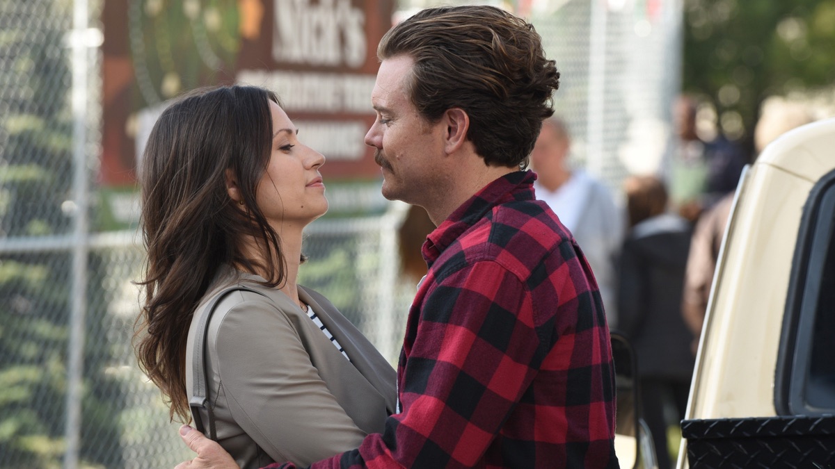 Wreck The Halls – Lethal Weapon (Series 2, Episode 10) | Apple TV