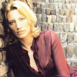 Ana Stanic - Suncan Dan