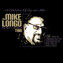 The Mike Longo Trio & Ray Mosca - Freddie Freeloader (feat. Paul West & Ray Mosca)
