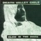 Glow in the Dark - Death Valley Girls lyrics