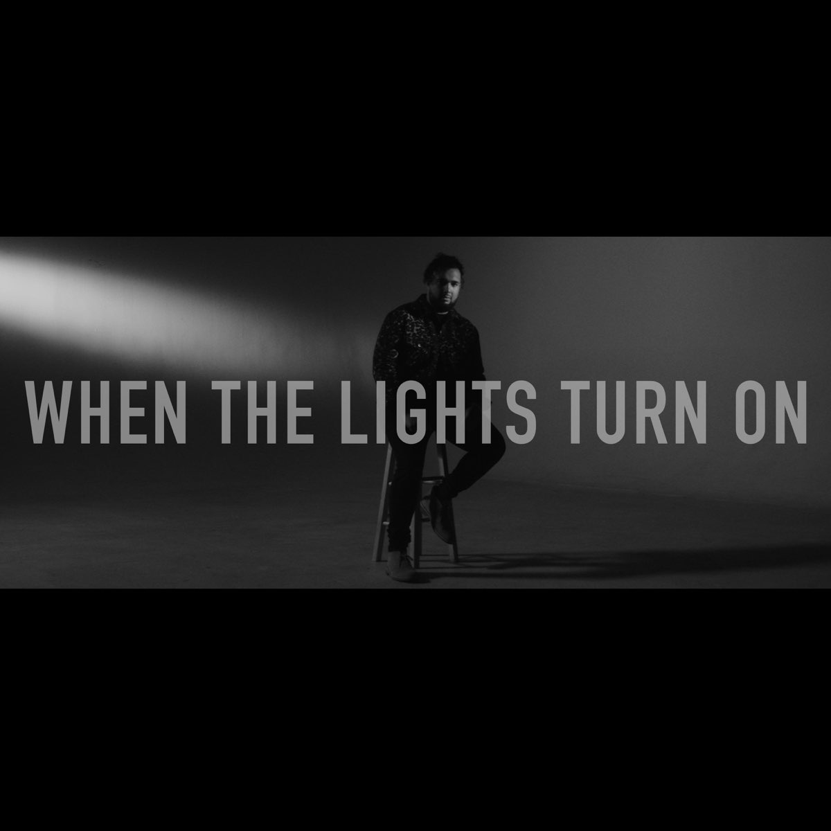 Turn all the Lights on. Turn of the Light песня певец.