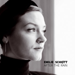 Emilie Schiøtt - Give Me a Kiss (feat. Bent Fabric) - Line Dance Musique