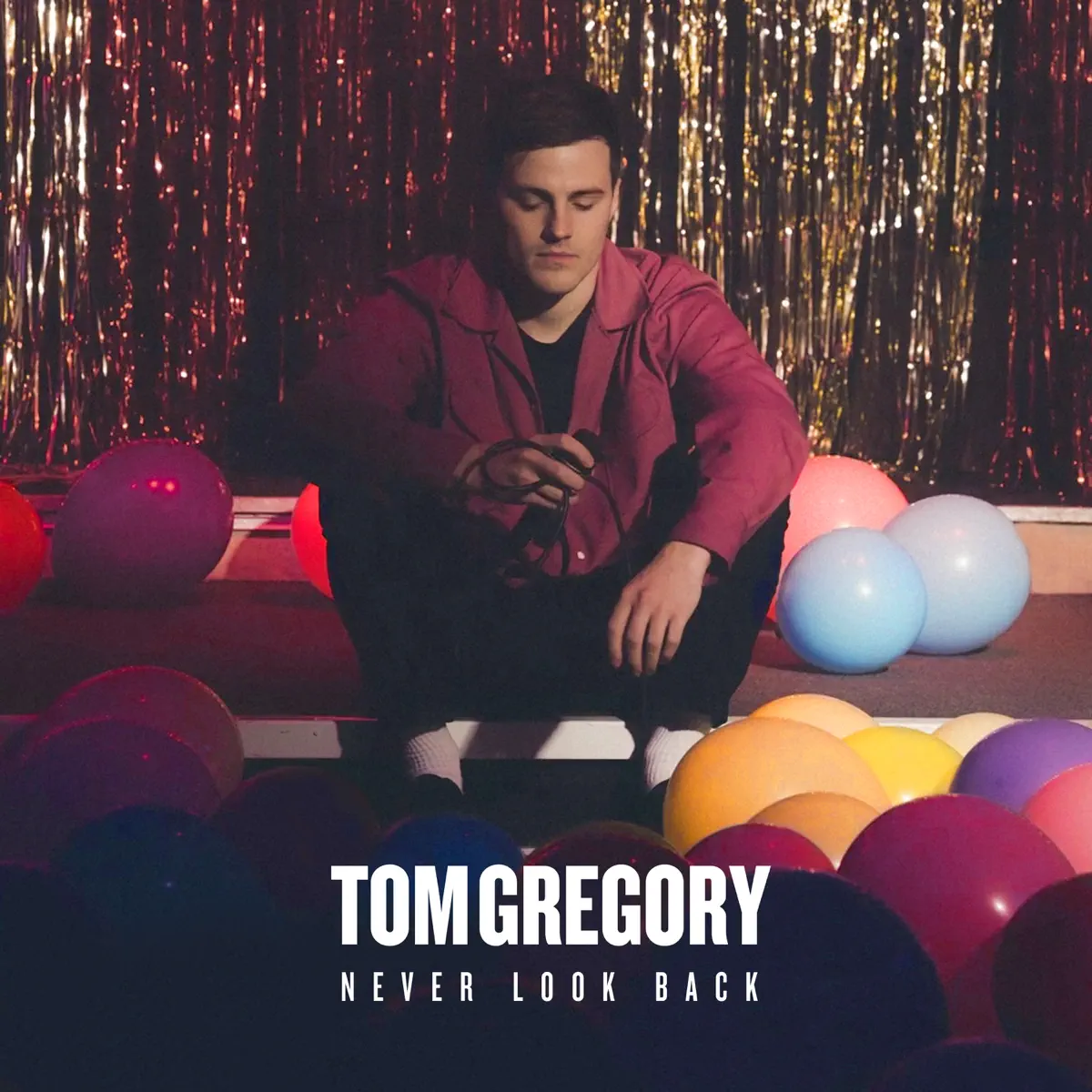 Tom Gregory - Never Look Back - Single (2023) [iTunes Plus AAC M4A]-新房子