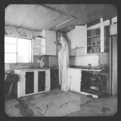 Vera Sola - The Colony