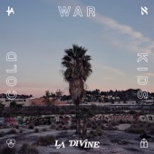 LA DIVINE cover