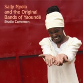Sally Nyolo - Souris-moi