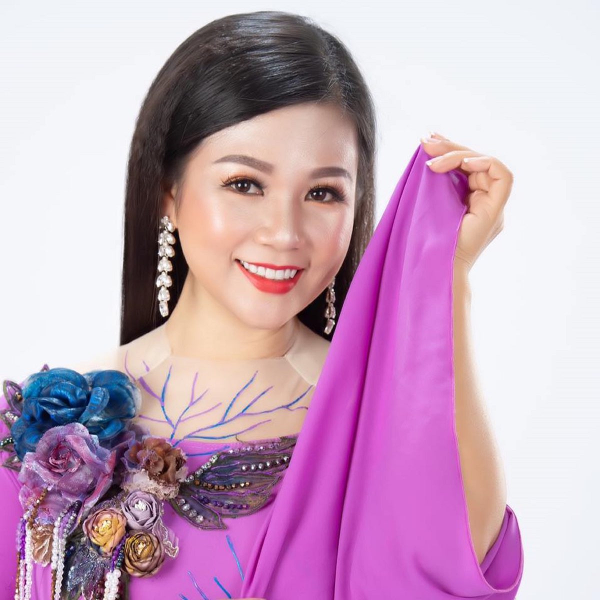 Liên Khúc Bolero Trữ Tình Dương Hồng Loan by Dương Hồng Loan.