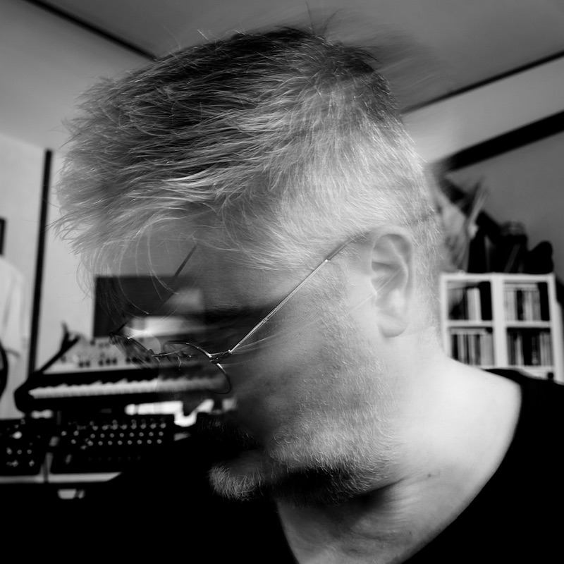 Marcus Loeber At The Very Moment