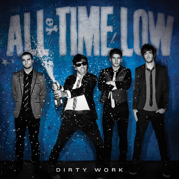 All Time Low mit Merry Christmas, Kiss My Ass