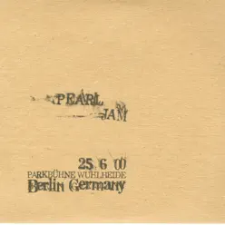 Berlin, DE 25-June-2000 (Live) - Pearl Jam