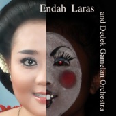 Endah Laras and Dedek Gamelan Orchestra