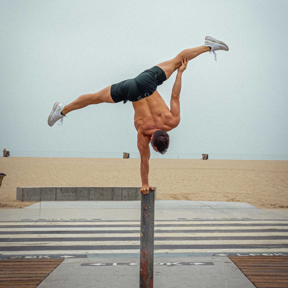 Handstand Push Up Plateau Breakers – Coach Bachmann