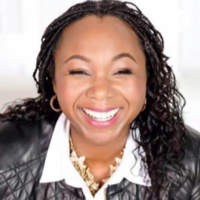 Living Fabulously Real: Lisa Lee