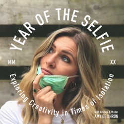 YEAR OF THE SELFIE with Amy De Bhrún