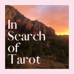 Reading Tarot 