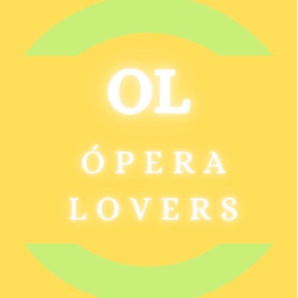 Opera lovers