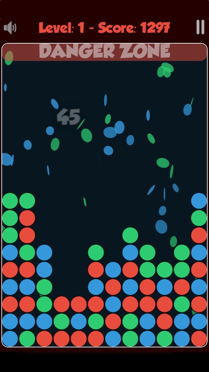 Color Crush : a puzzle game about matching 3 bubbles or more with the same color