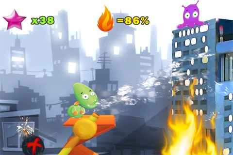 Alien Firefighters : Sprinkle Foam Splashing Stamp Out Fire Free screenshot 4