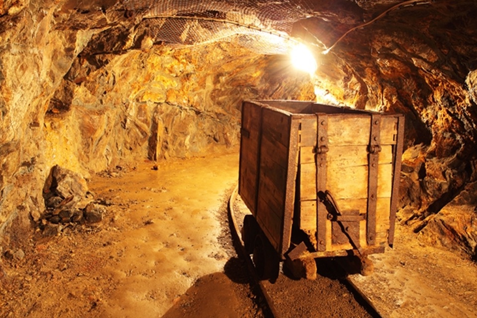 Underground Mining Tunnel Escape screenshot 3