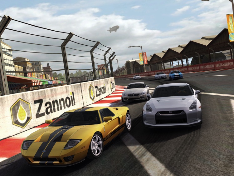 Real Racing 2 HD screenshot-3