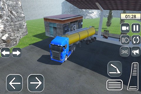Heavy Oil Transporter Truck 3D screenshot 3