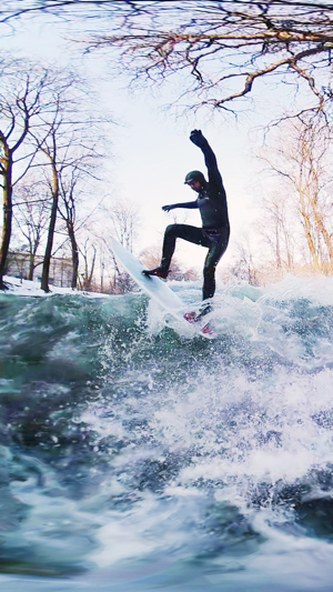 VR Extreme Ice River Surfing Virtual Rea