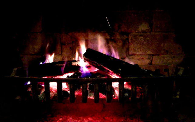 ‎Fireplace Live HD+ Screensaver Screenshot