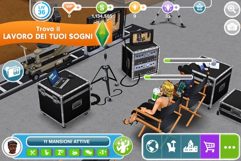 The Sims™ FreePlay screenshot 2