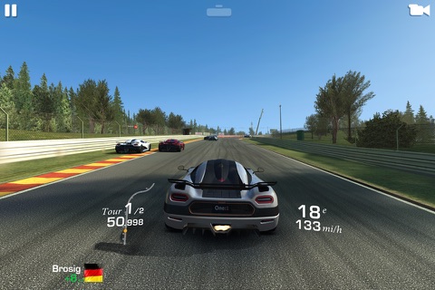 Real Racing 3 screenshot 2