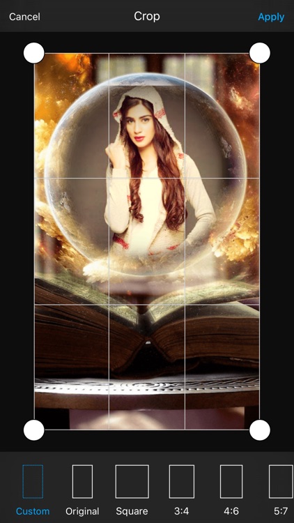 Crystal Ball Photo Frame screenshot-3