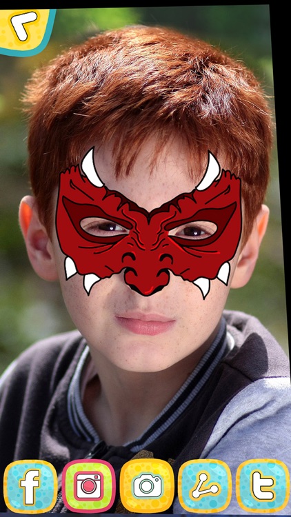 Sticker Face Painting Mask Game – Create Funny and Scary Picture.s for iPhone