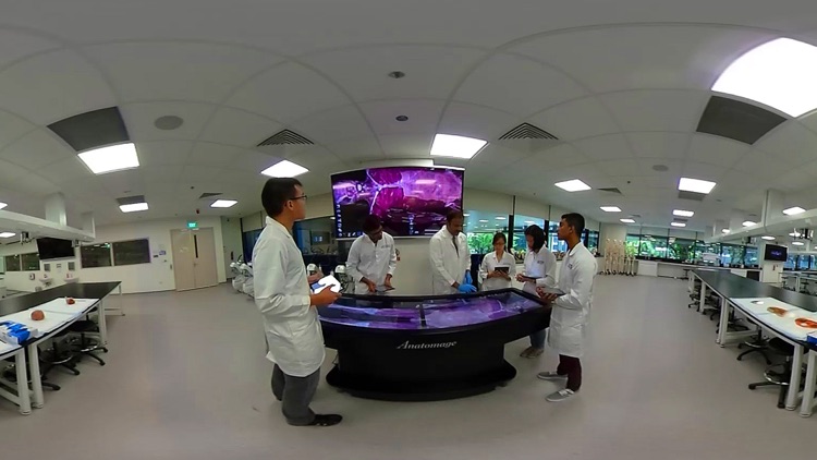 LKC Medicine 360 VR screenshot-4