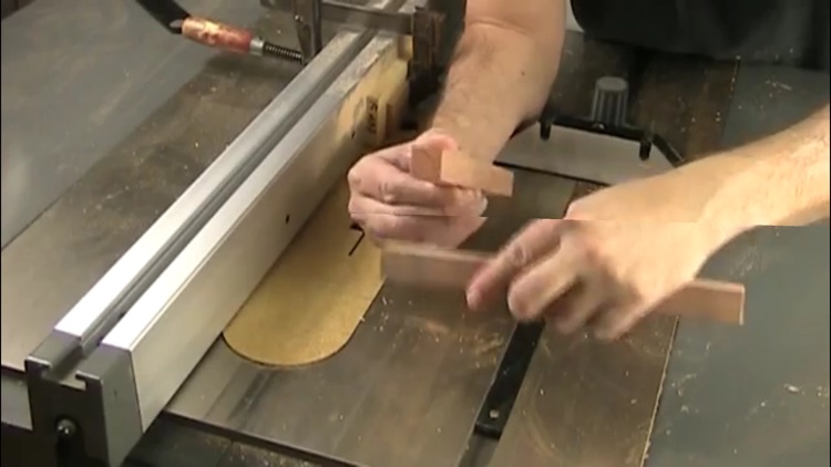 Woodworking : How to Use a Wood Shaper 