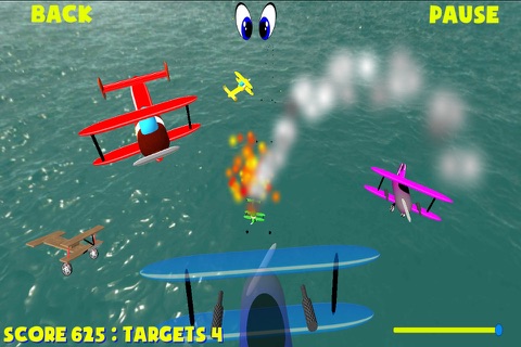 Biplanes, dog fight - náhled