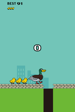 Good Luck Duck - Tiny Flappy Ducklings screenshot 2