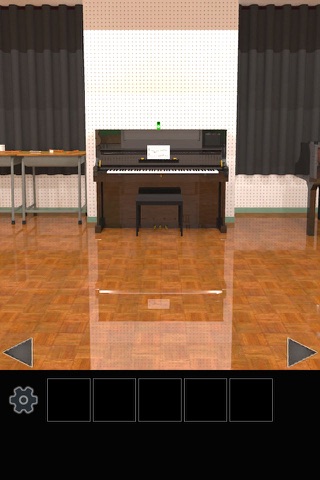Escape from the music room in the school. screenshot 2