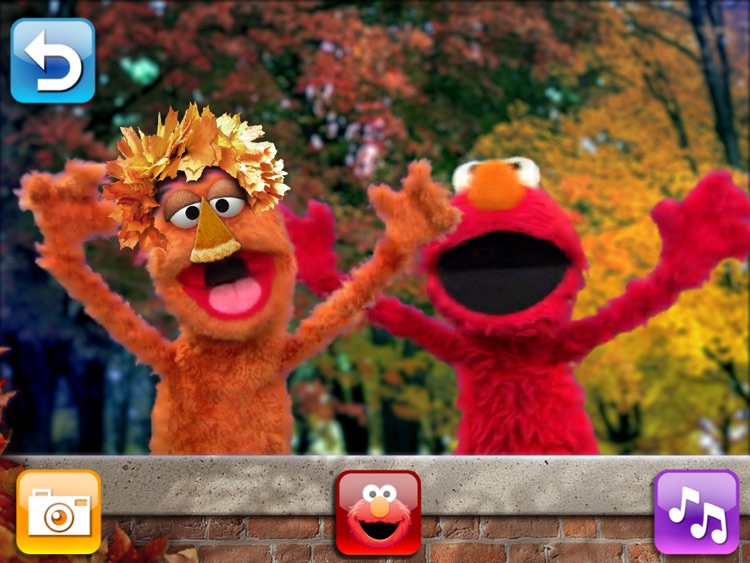 Elmo's Monster Maker HD