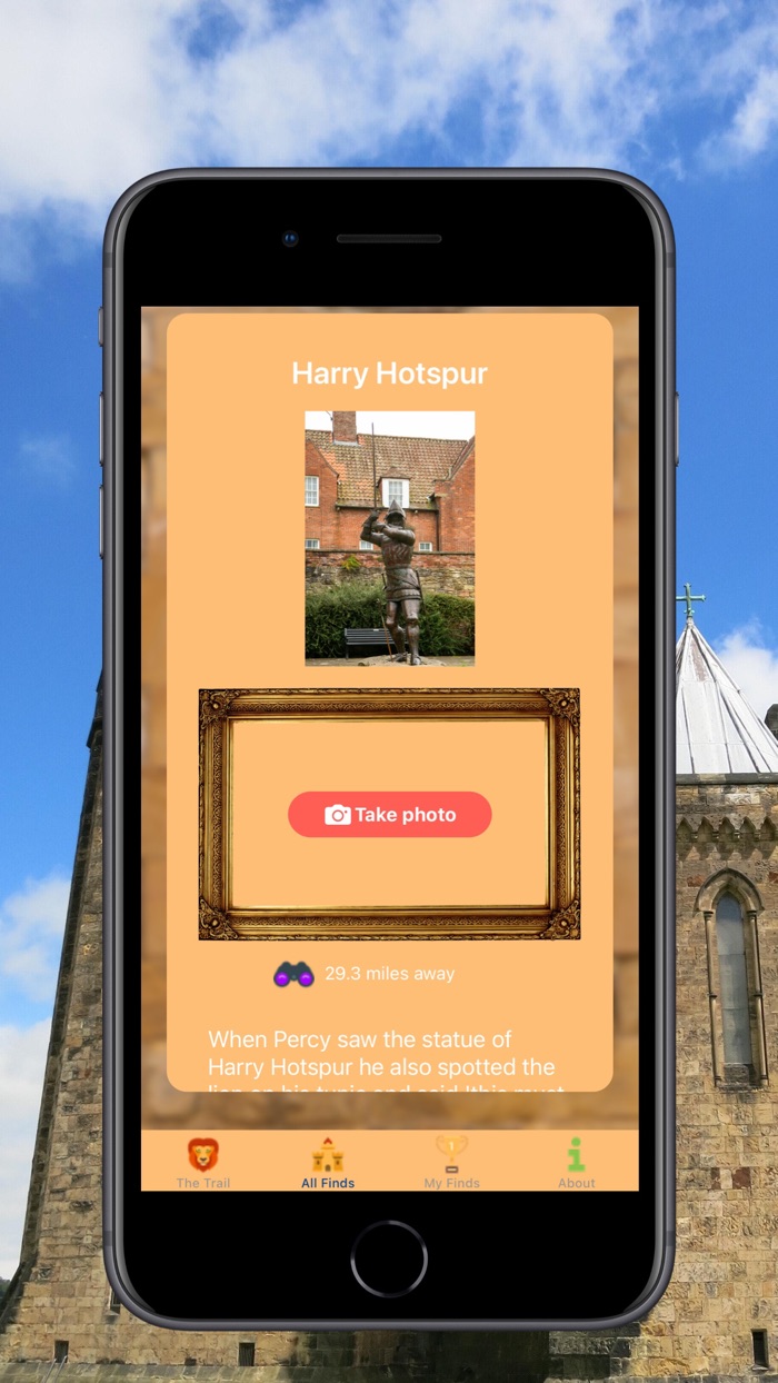 Percy Lion Explores Alnwick