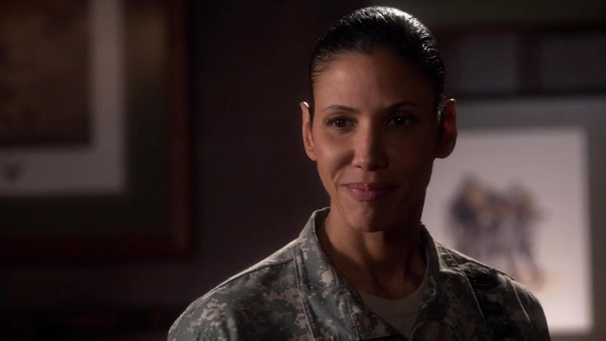 Casualties – Army Wives (Season 6, Episode 8) | Apple TV