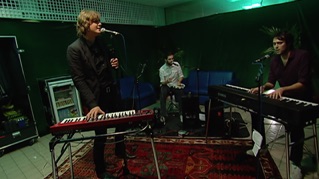Enjoy The Silence (Yahoo Session, UK / 2006)