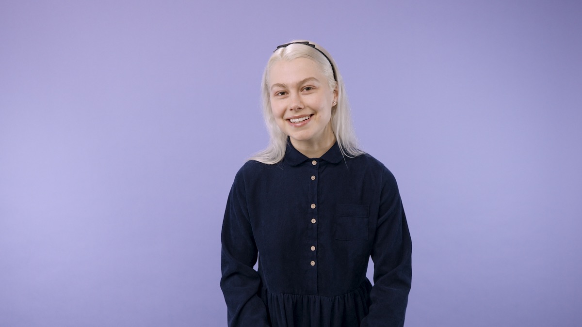 Phoebe Bridgers On "Garden Song" | Apple TV (FR)