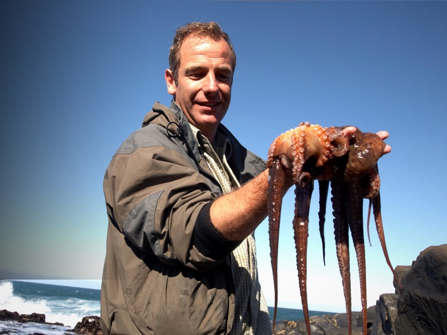 Extreme Fishing With Robson Green Apple TV (AU)