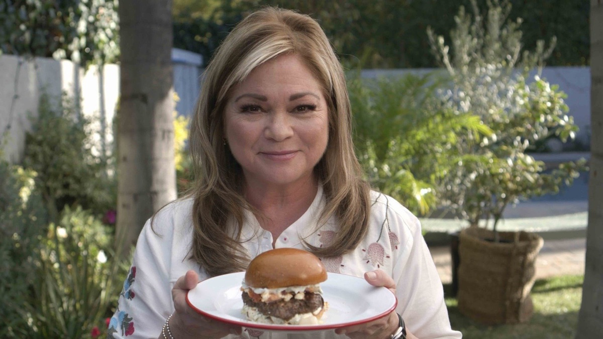 Buns of Anarchy Valerie's Home Cooking (Season 12, Episode 7) Apple TV